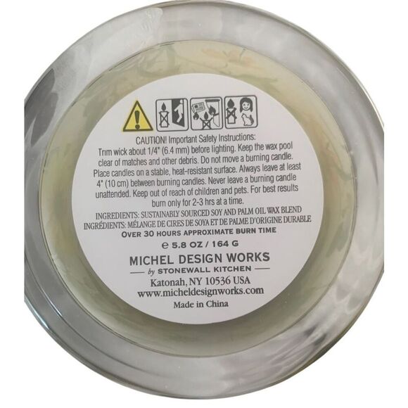Michel Design Works Bright Daisy Cloche Soy Candle - Picture 3 of 6